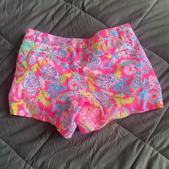 Lilly Shorts NWOT - Picture 2 of 2